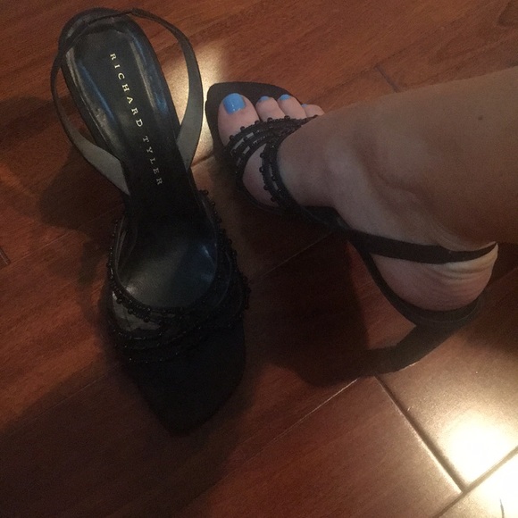 Richard Tyler beaded black heels - Picture 5 of 7